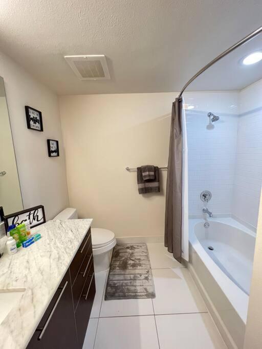 Luxury Apt 3 Mins To Dt Tampa -Pool-Gym-Balcony Exteriér fotografie