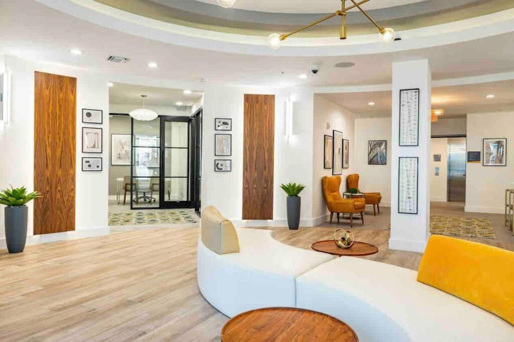 Luxury Apt 3 Mins To Dt Tampa -Pool-Gym-Balcony Exteriér fotografie