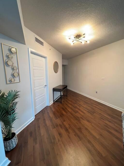 Luxury Apt 3 Mins To Dt Tampa -Pool-Gym-Balcony Exteriér fotografie